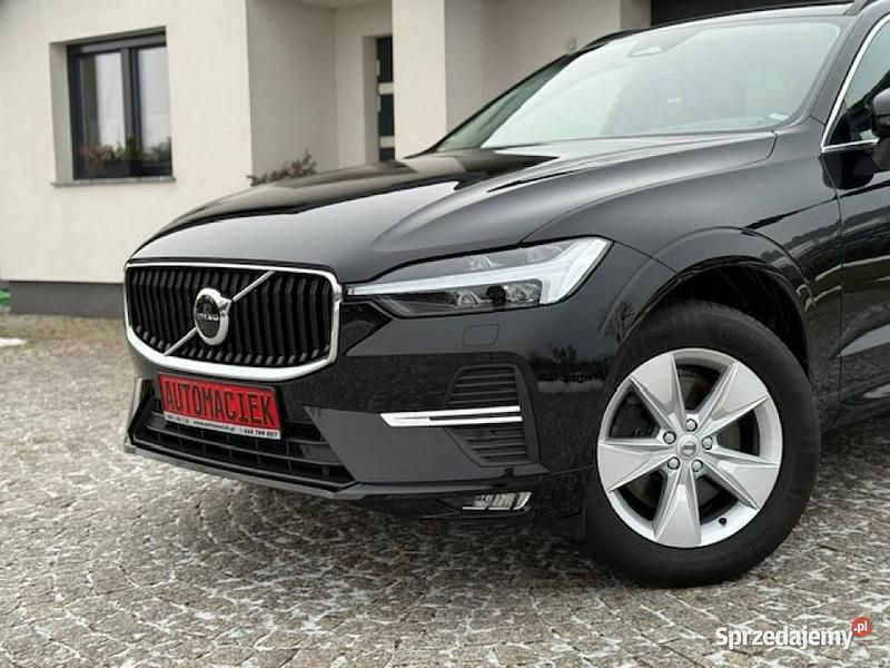 Używany Volvo XC60 197 KM (144 kW) 2022 Czarny SUV