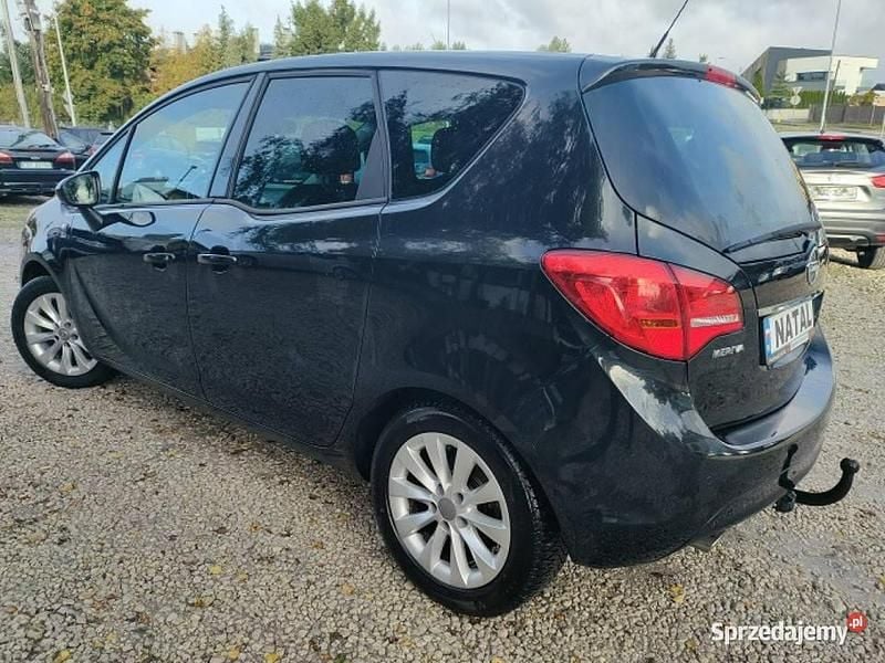 Używany Opel Meriva Cosmo 140 KM (102 kW) 2012 Czarny (metalik) Minivan