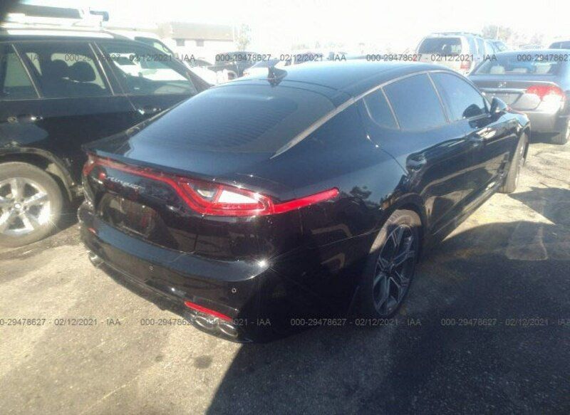 Używany Kia Stinger 365 KM (268 kW) 2019 Czarny Hatchback