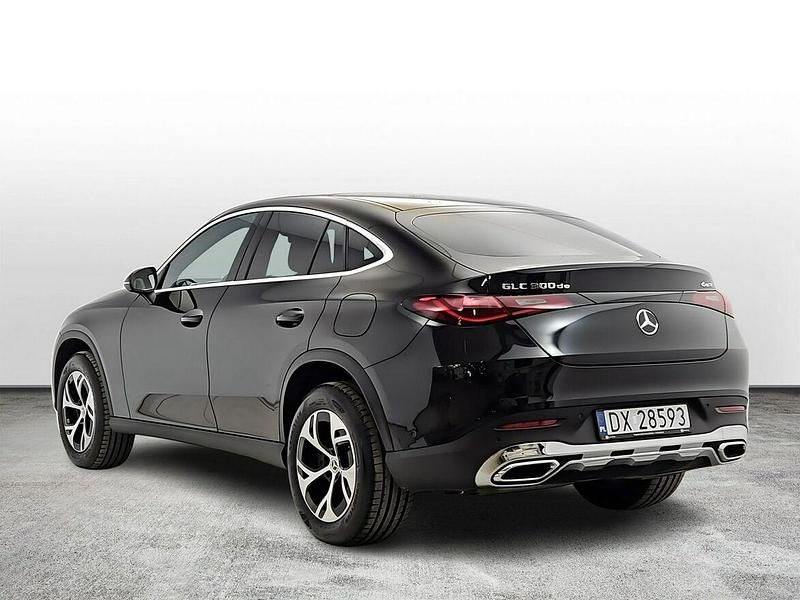 Używany Mercedes GLC300 Avantgarde 2024 Czarny SUV