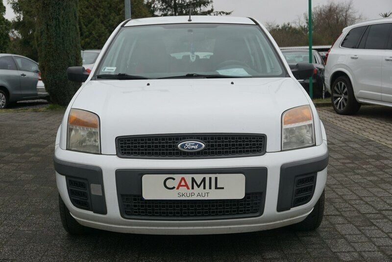 Biały Używany 2008 Ford Fusion Hatchback | 6500 zł (Dobra cena) - Obraz 1/2