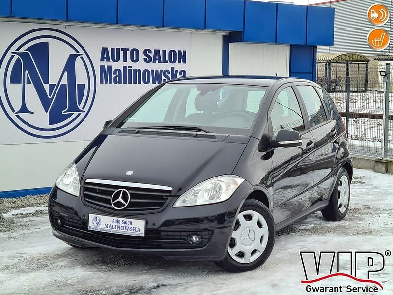 Używany Mercedes A160 95 KM (69 kW) 2012 Czarny Hatchback