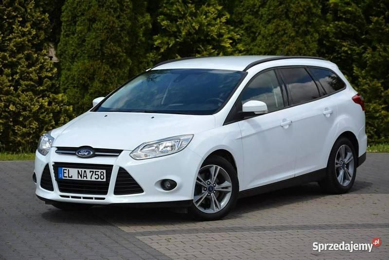 Biały Używany 2014 Ford Focus Kombi | 21 900 zł (Dobra cena) - Obraz 1/4