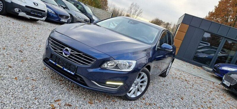 Granatowy Używany 2015 Volvo V60 Kombi | 48 900 zł (Uczciwa cena) - Obraz 1/4