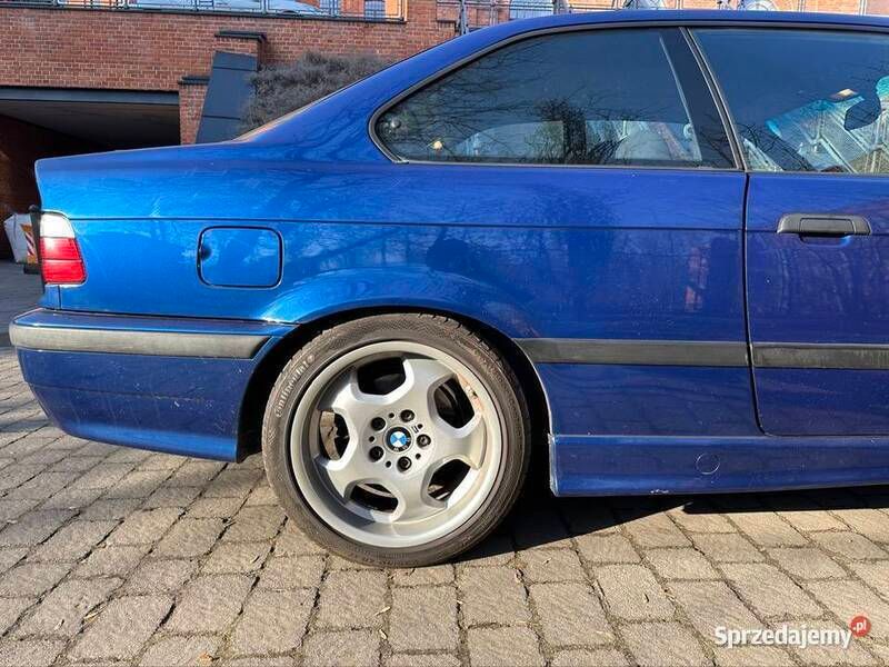 Niebieski Używany 1997 BMW 318 M Sport Coupe | 37 900 zł - Obraz 1/4