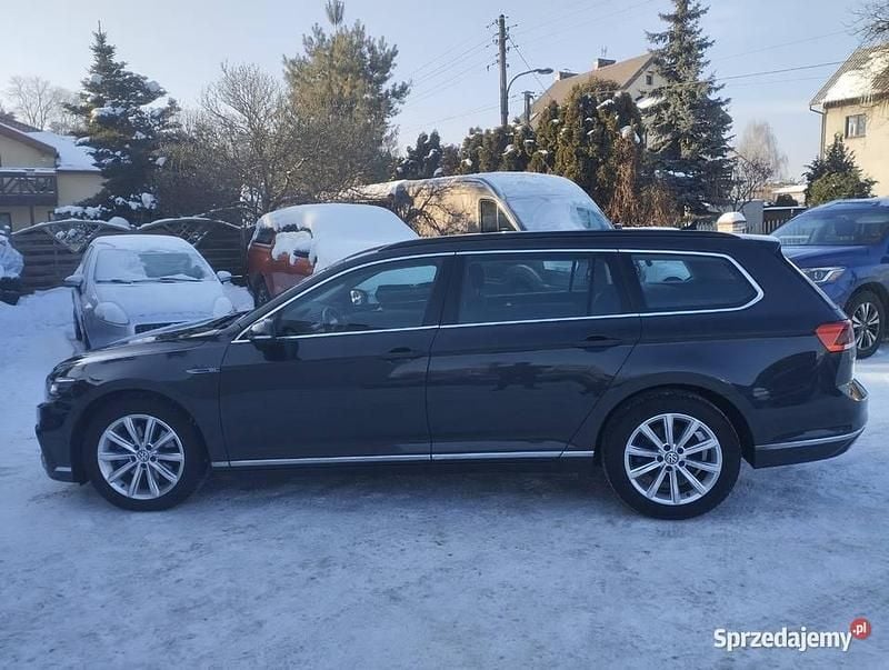 Używany VW Passat GTE 2020 Grafitowy Kombi