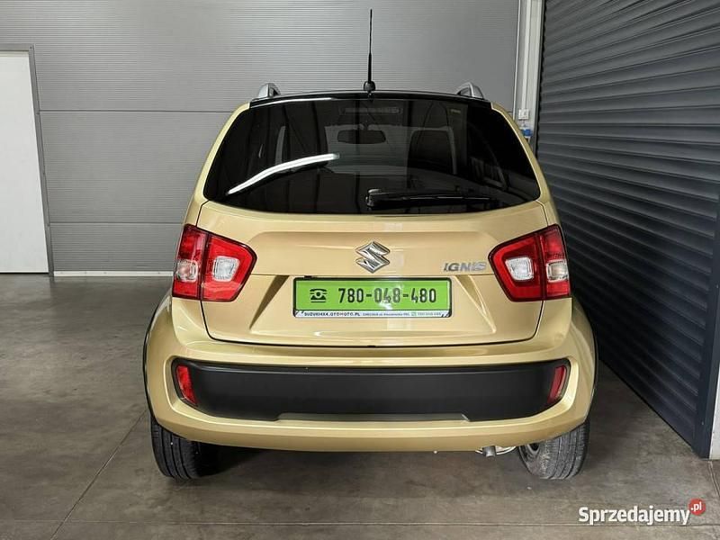 Używany Suzuki Ignis 90 KM (66 kW) 2017 Złoty (metalik) Hatchback