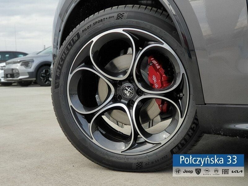 Używany Alfa Romeo Stelvio 280 KM (205 kW) 2024 Grafitowy (metalik) SUV