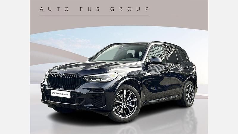 Czarny carbon m metalizowany Używany 2022 BMW X5 Shadowline SUV | 219 900 zł (Super Cena) - Obraz 1/3