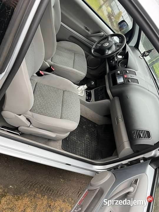 Używany VW Lupo 2004 Srebrny Hatchback