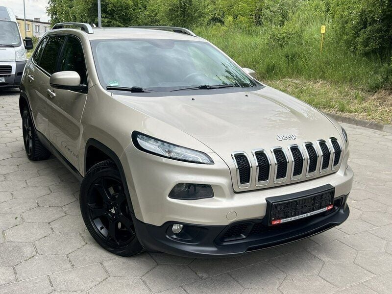 Używany Jeep Cherokee Longitude 140 KM (102 kW) 2015 Złoty (metalik) SUV
