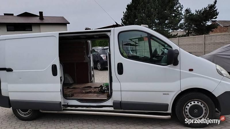 Używany Opel Vivaro 2012 Biały Minivan