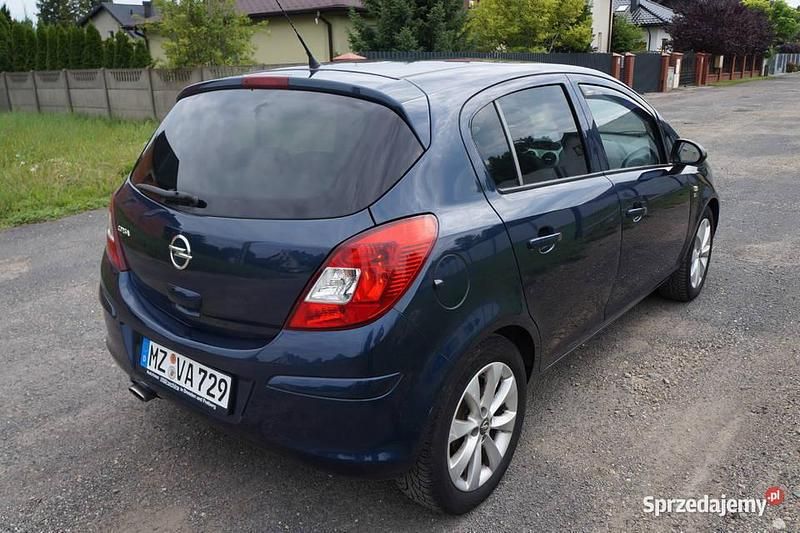 Używany Opel Corsa 2012 Granatowy Hatchback