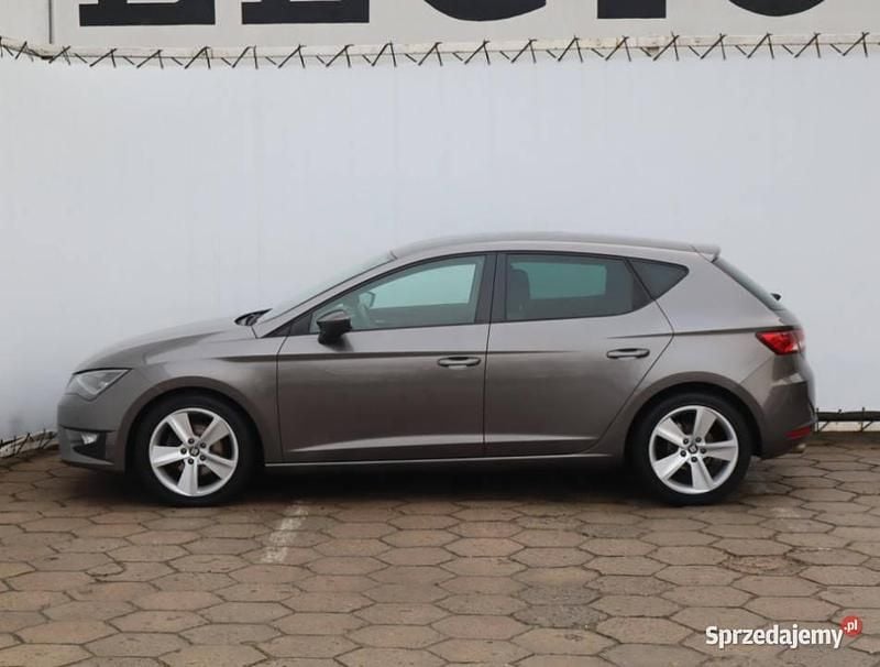 Używany Seat Leon 140 KM (102 kW) 2014 Szary Hatchback