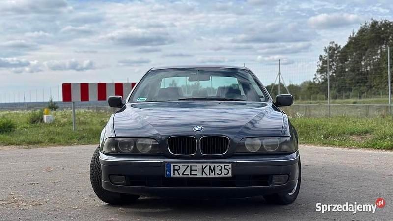 Srebrny Używany 1998 BMW 520 Sedan/Limuzyna | 7000 zł (Uczciwa cena) - Obraz 1/4