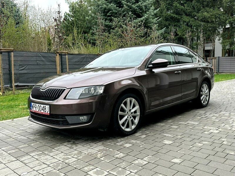 Używany Skoda Octavia 150 KM (110 kW) 2017 Brązowy (metalik) Sedan/Limuzyna