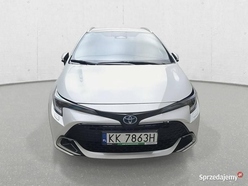 Biały Używany 2024 Toyota Corolla Kombi | 98 833 zł (Uczciwa cena) - Obraz 1/4