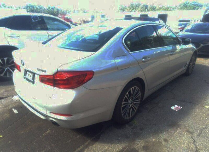 Używany BMW 530 252 KM (185 kW) 2019 Srebrny Sedan/Limuzyna