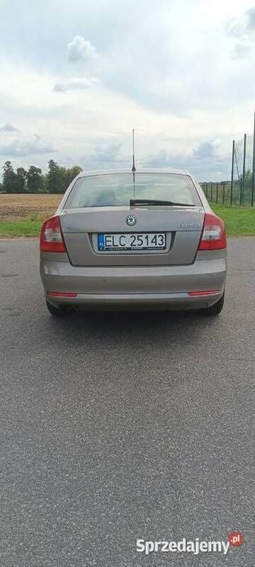 Używany Skoda Octavia 2009 Beżowy Sedan/Limuzyna