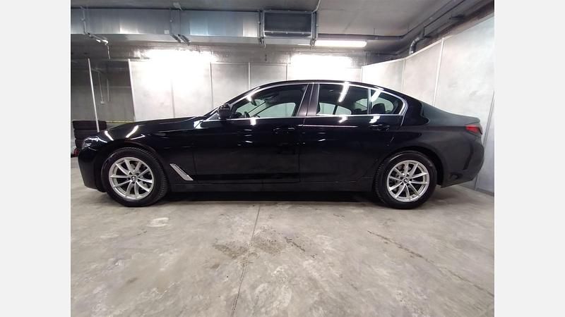 Używany BMW 520 190 KM (139 kW) 2022 Czarny Sedan/Limuzyna