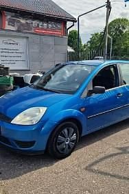 Używany Ford Fiesta 60 KM (44 kW) 2005 Niebieski Hatchback