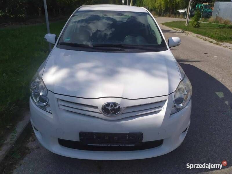 Używany 2011 Toyota Auris | 27 500 zł (Uczciwa cena) - Obraz 1/4