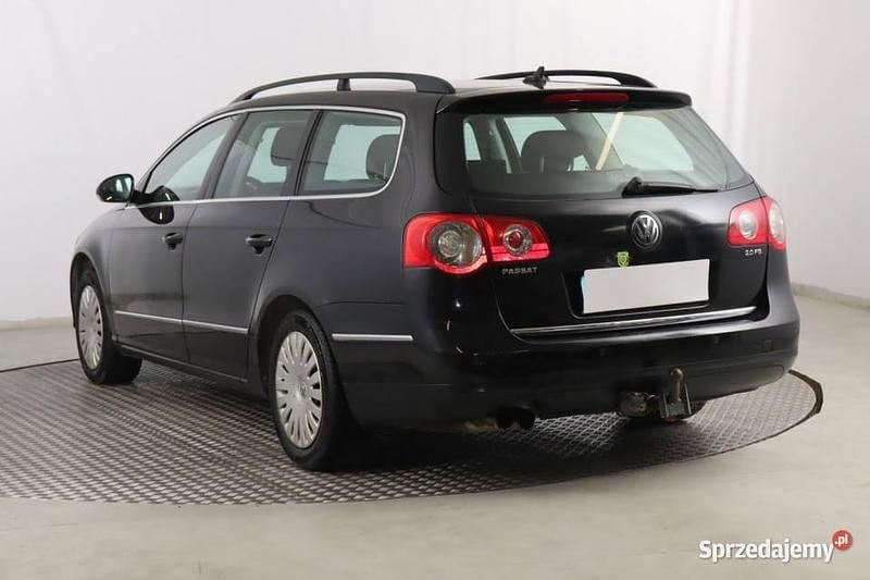 Używany VW Passat 2007 Czarny Kombi