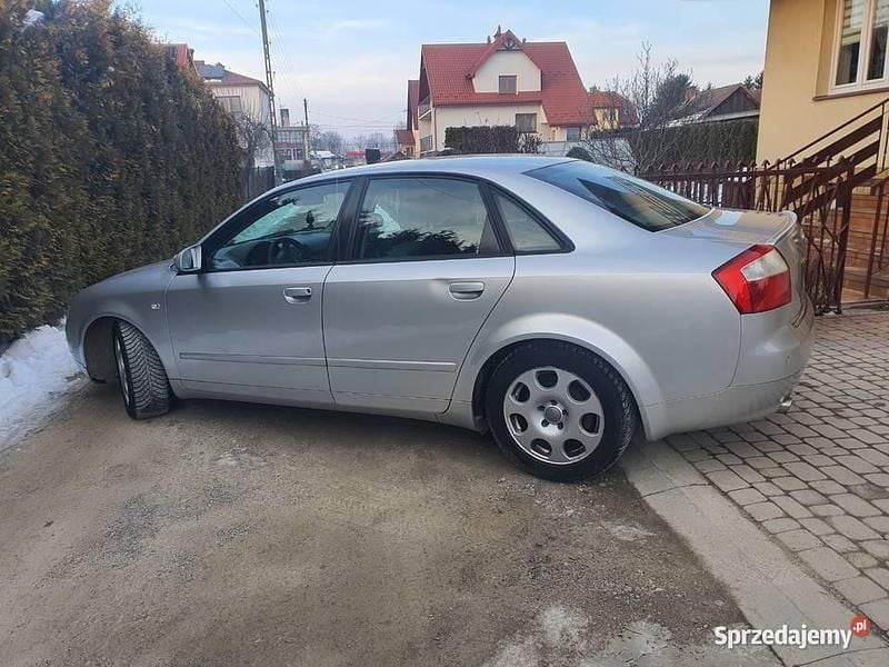 Używany Audi A4 2003 Srebrny Sedan/Limuzyna