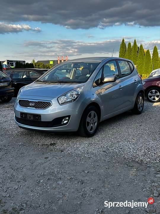 Srebrny Używany 2010 Kia Venga Hatchback | 21 900 zł (Uczciwa cena) - Obraz 1/4