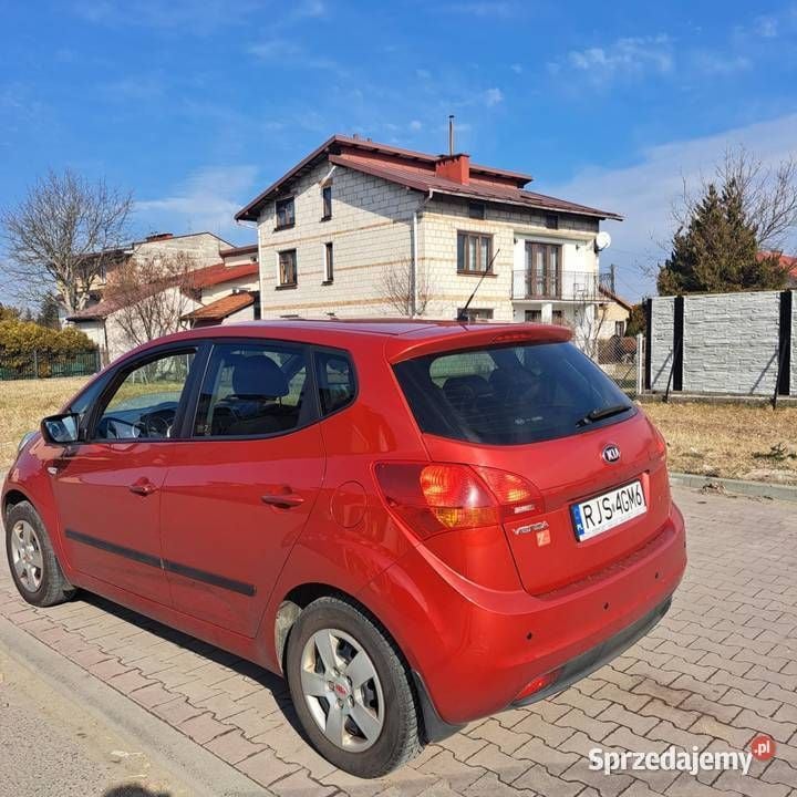 Używany Kia Venga 2014 Czerwony Hatchback