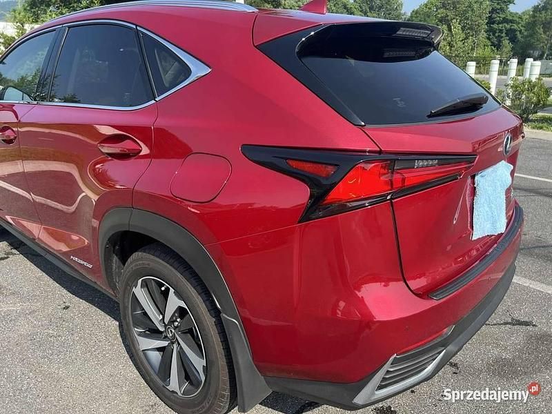 Czerwony Używany 2021 Lexus NX300h SUV | 140 000 zł - Obraz 1/4