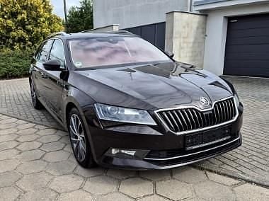 Brązowy Używany 2017 Skoda Superb LAURIN & KLEMENT Kombi | 49 900 zł (Super Cena) - Obraz 1/4
