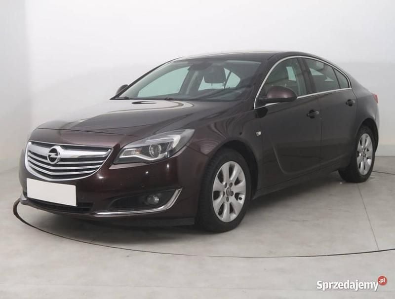 Używany Opel Insignia 163 KM (119 kW) 2014 Brązowy Hatchback