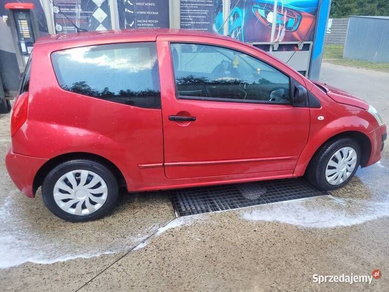 Bordowy Używany 2009 Citroën C2 Hatchback | 7300 zł (Uczciwa cena) - Obraz 1/4