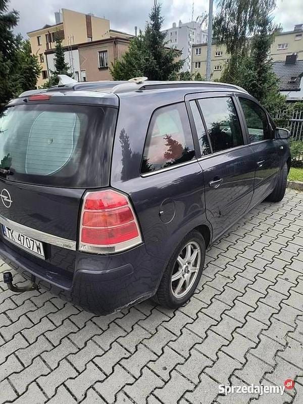 Używany Opel Zafira 2005 Granatowy Minivan