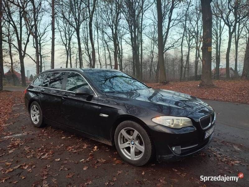 Używany BMW 520 184 KM (135 kW) 2012 Czarny Kombi