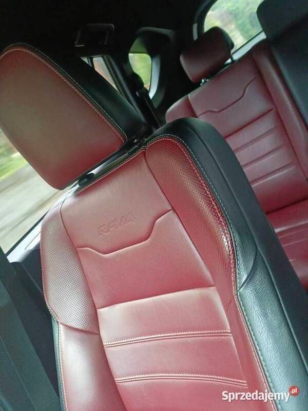 Używany Toyota RAV4 Hybrid Premium 155 KM (114 kW) 2017 SUV