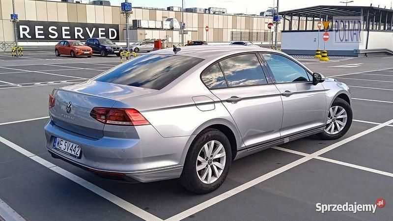 Używany VW Passat 150 KM (110 kW) 2022 Szary Sedan/Limuzyna