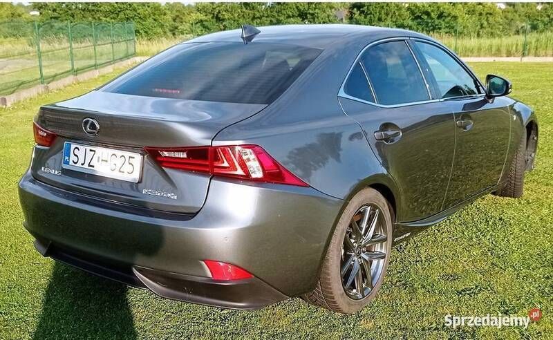 Szary Używany 2016 Lexus IS300h Sport Line Sedan/Limuzyna | 84 900 zł - Obraz 1/4