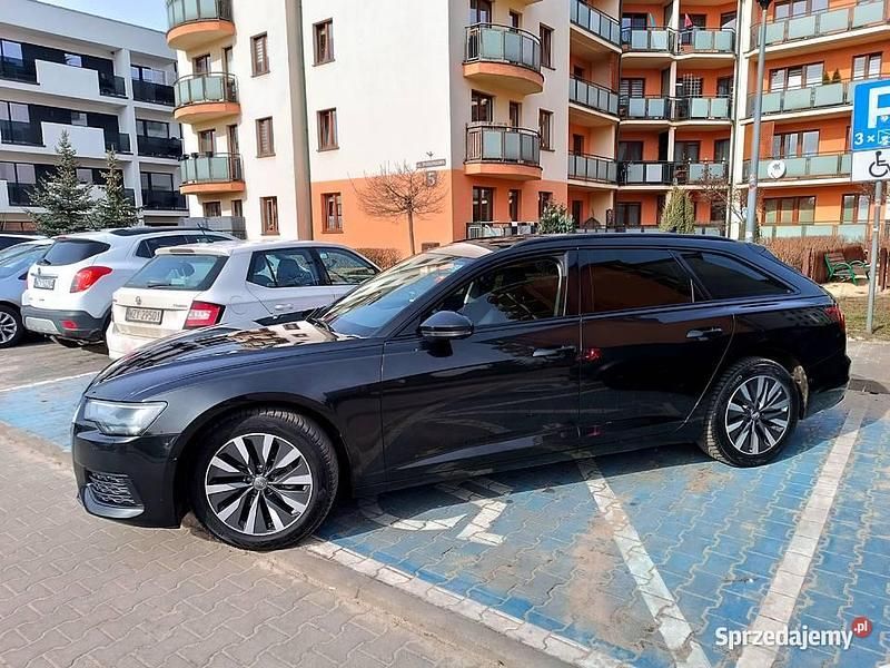 Używany Audi A6 2020 Czarny Kombi
