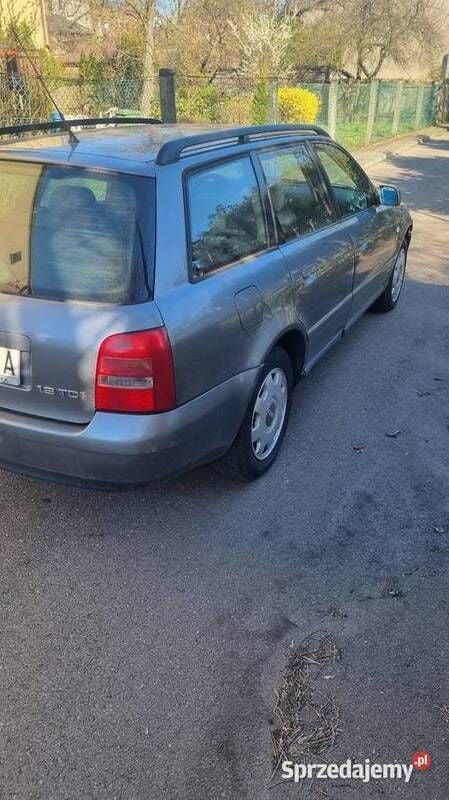 Używany 2001 Audi A4 Kombi | 4000 zł (Super Cena) - Obraz 1/4
