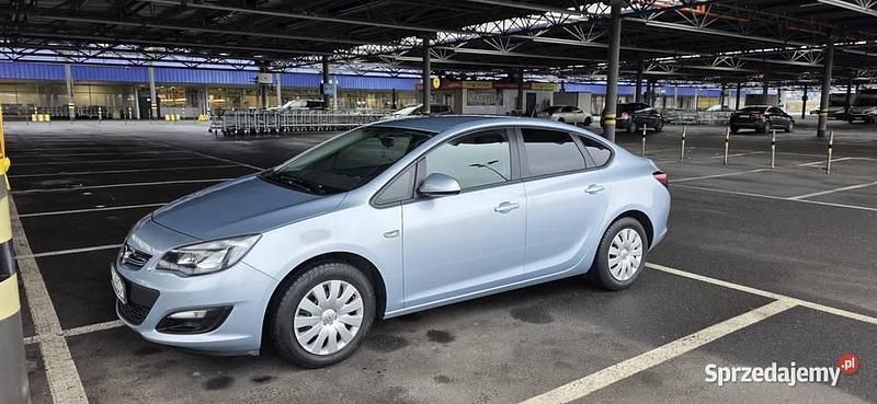 Używany Opel Astra 2017 Sedan/Limuzyna