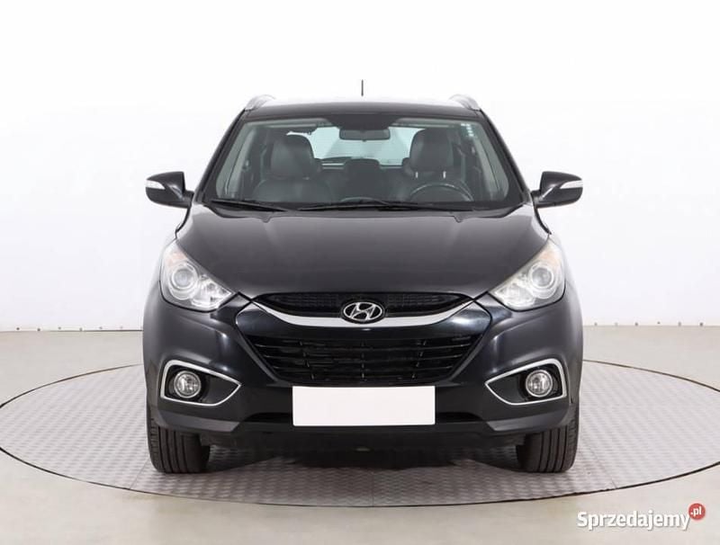 Czarny Używany 2010 Hyundai ix35 SUV | 31 999 zł (Dość drogi) - Obraz 1/4