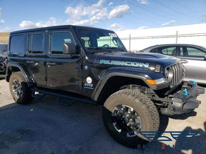 Zielony Używany 2024 Jeep Wrangler SUV | 129 930 zł - Obraz 1/4