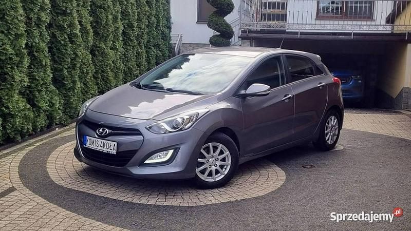 Używany Hyundai i30 100 KM (73 kW) 2012 Inny (metalik) Hatchback