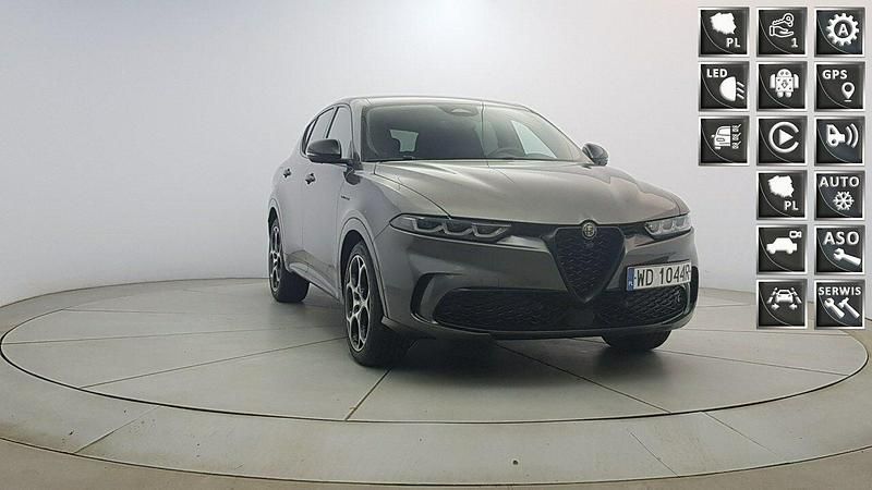 Szary Używany 2022 Alfa Romeo Tonale Veloce SUV | 139 850 zł - Obraz 1/4