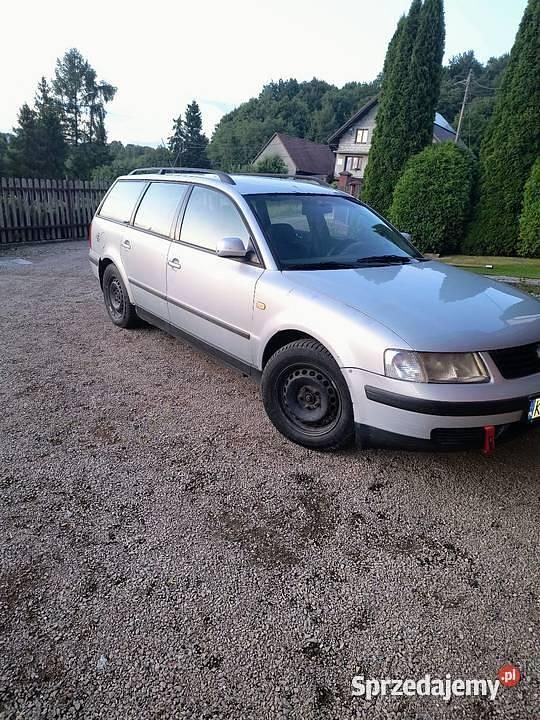Srebrny Używany 1998 VW Passat Sedan/Limuzyna | 2300 zł (Uczciwa cena) - Obraz 1/4