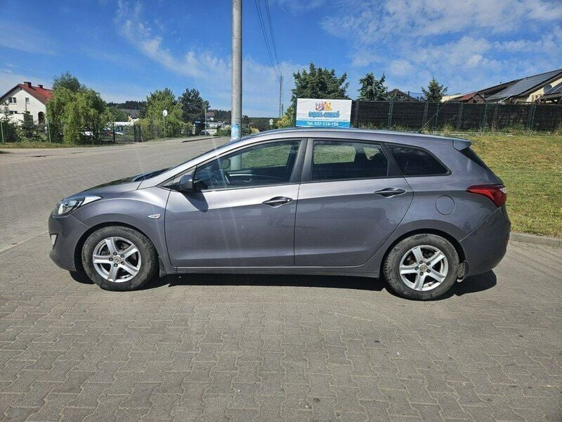 Używany Hyundai i30 90 KM (66 kW) 2013 Szary (metalik) Kombi