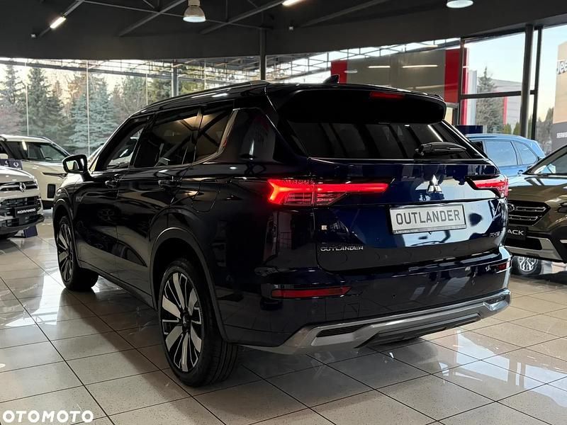 Nowe Mitsubishi Outlander P-HEV 2025 Niebieski SUV