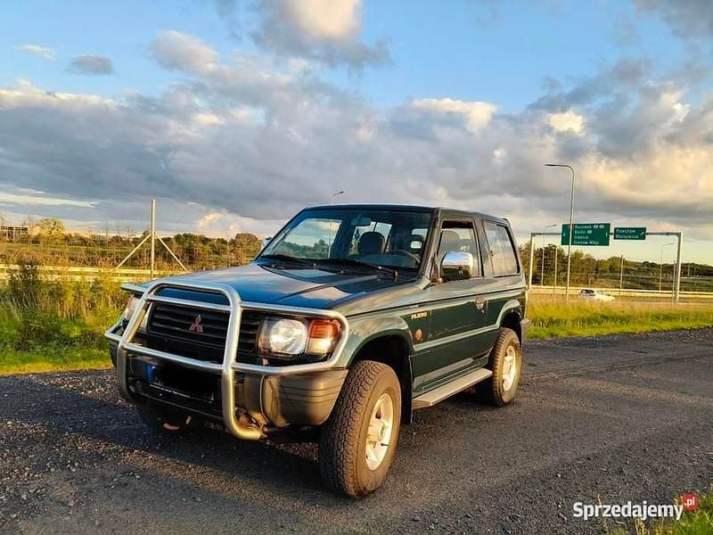 Zielony Używany 1996 Mitsubishi Pajero SUV | 15 900 zł - Obraz 1/4